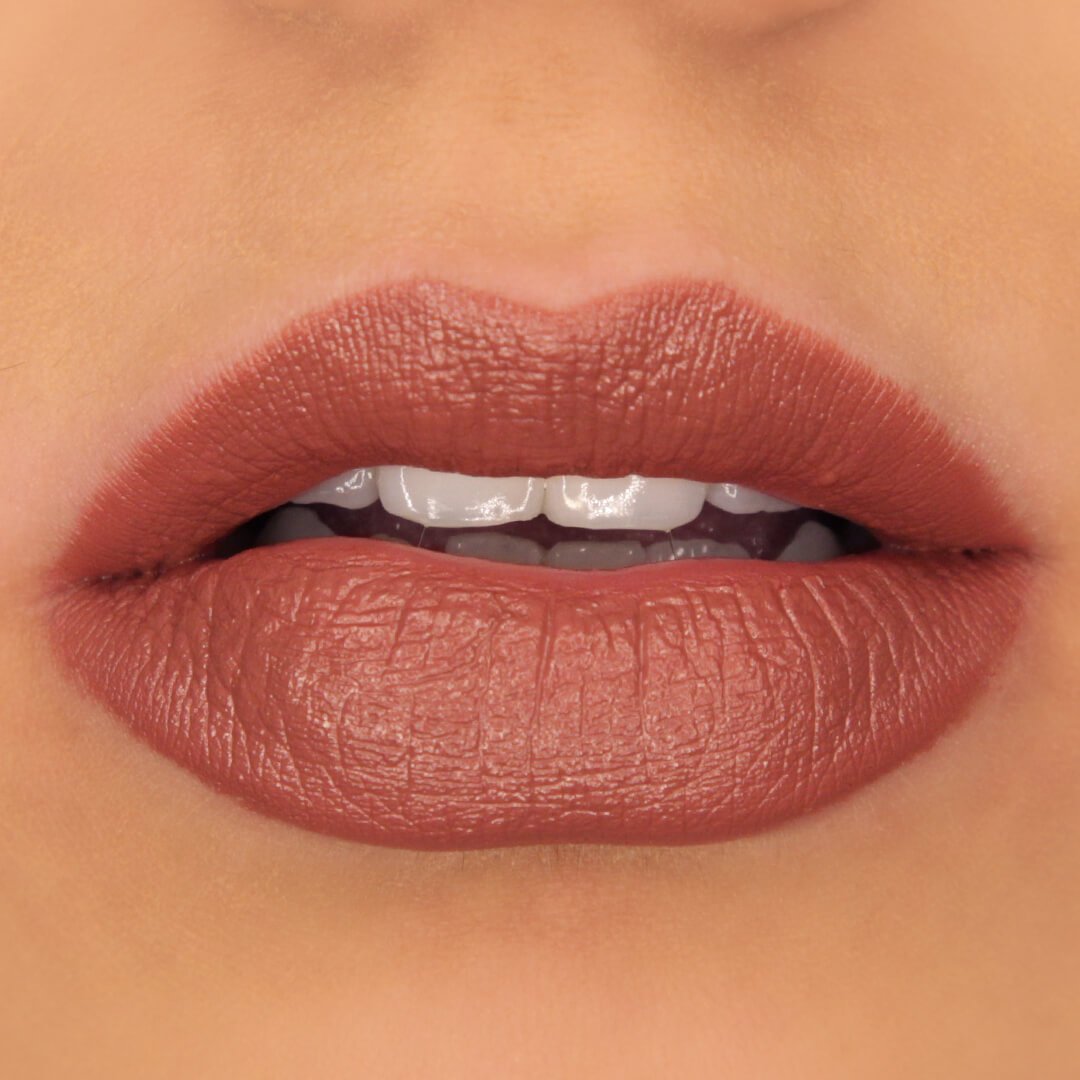 100_PURE_Cocoa_Butter_Matte_Lipstick_Cacti_on_Lips