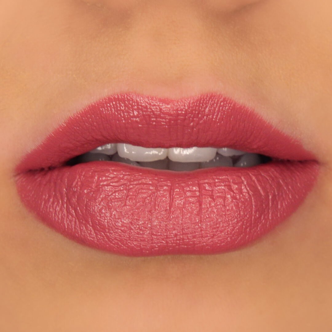 100_PURE_Fruit_Pigmented_Pomegranate_Oil_Anti_Aging_Lipstick_Clover_on_Lips
